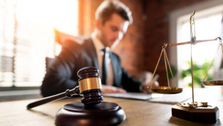 Boşanma Davalarında Tedbir Nafakası: Şartları, Kapsamı ve Hukuki Süreç